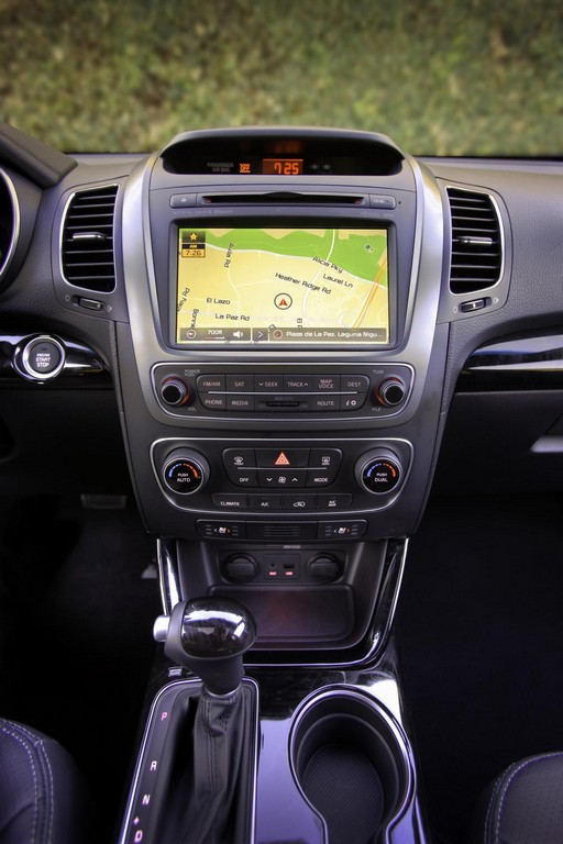 KIA SORENTO, foto 57