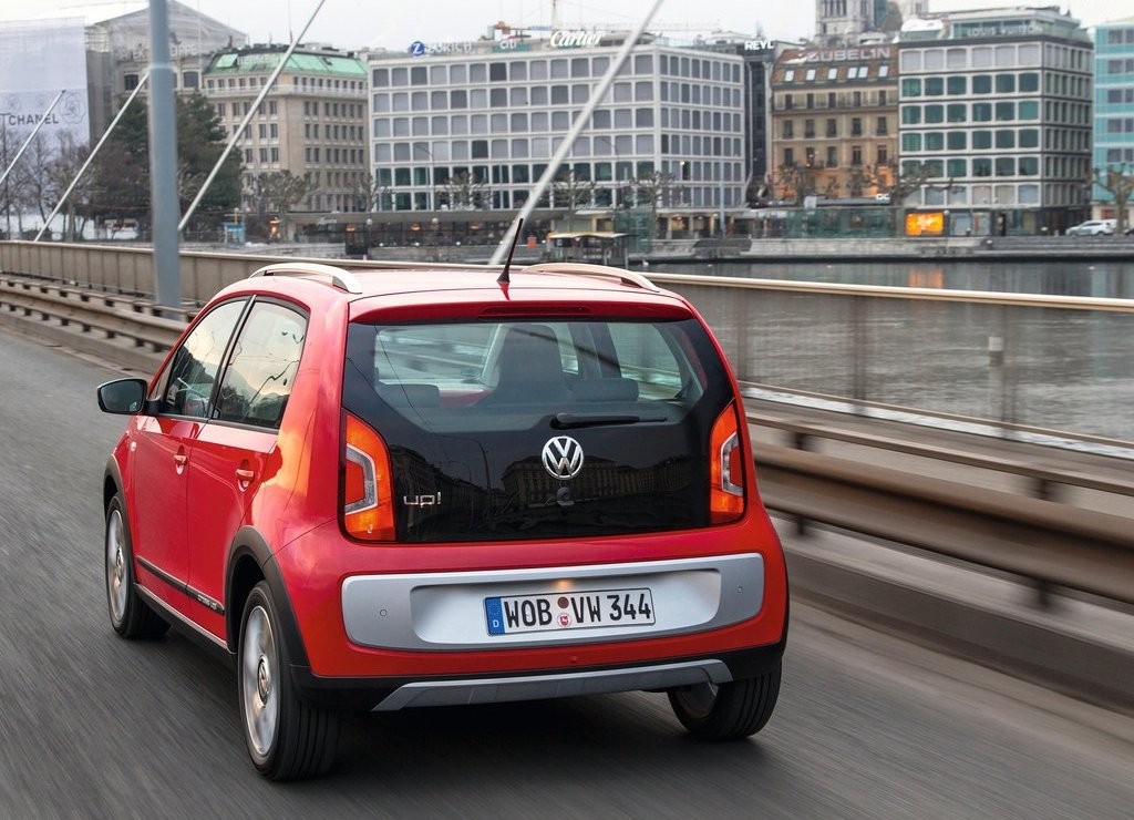 VOLKSWAGEN CROSS UP!, foto 18
