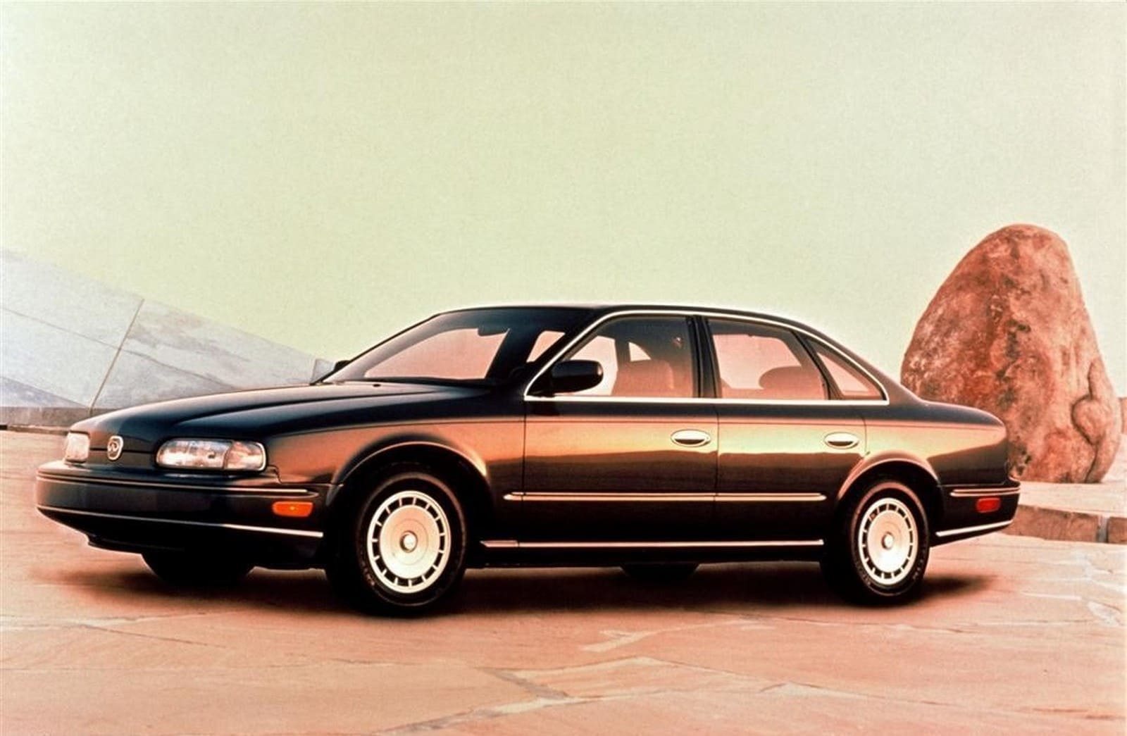 1990 - INFINITI Q45, foto 1