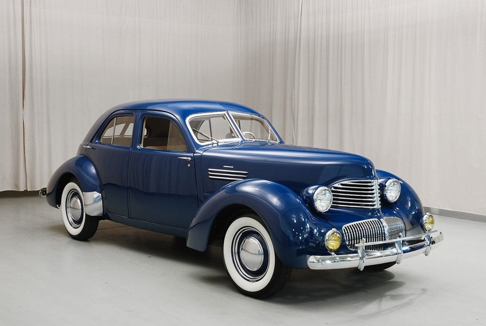 GRAHAM-PAIGE HOLLYWOOD SEDAN, foto 2