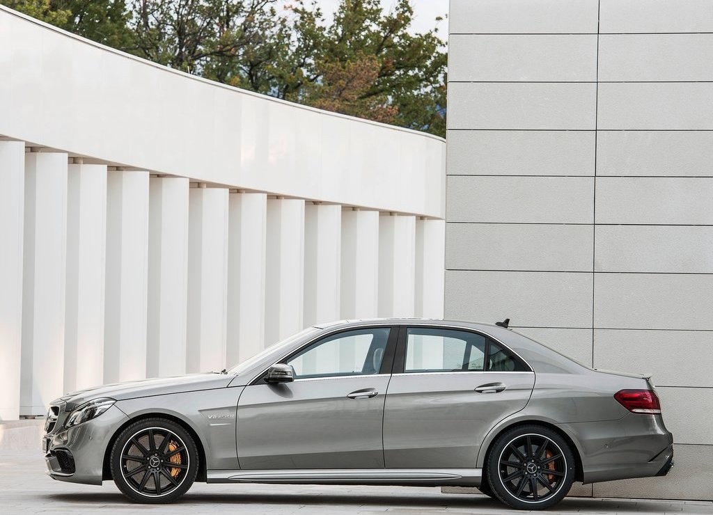 MERCEDES-BENZ E 63 AMG, foto 7