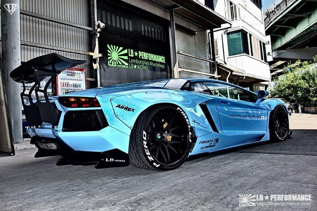 LAMBORGHINI AVENTADOR BY LIBERTY WALK, foto 4
