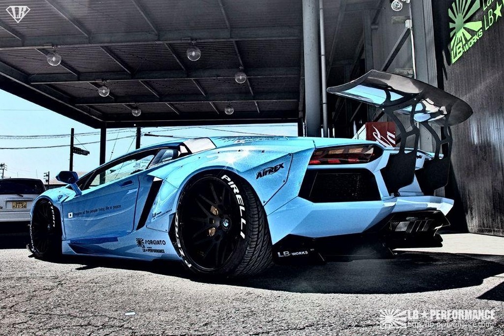 LAMBORGHINI AVENTADOR BY LIBERTY WALK, foto 5