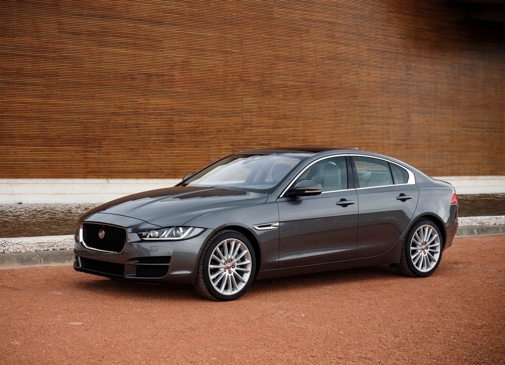 JAGUAR XE, foto 6
