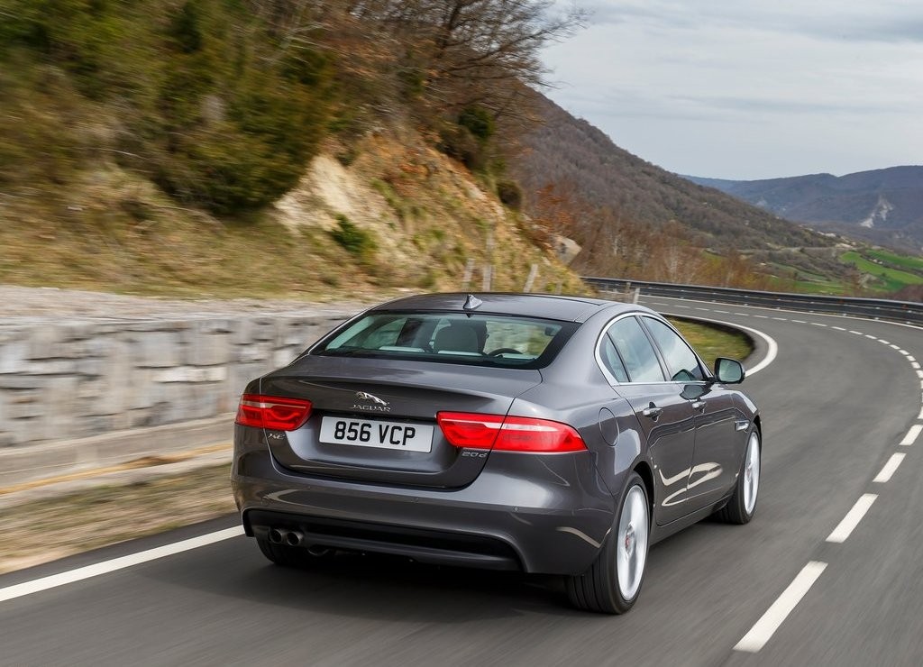 JAGUAR XE, foto 104