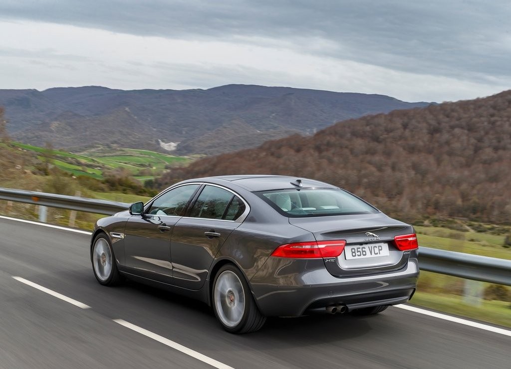 JAGUAR XE, foto 107