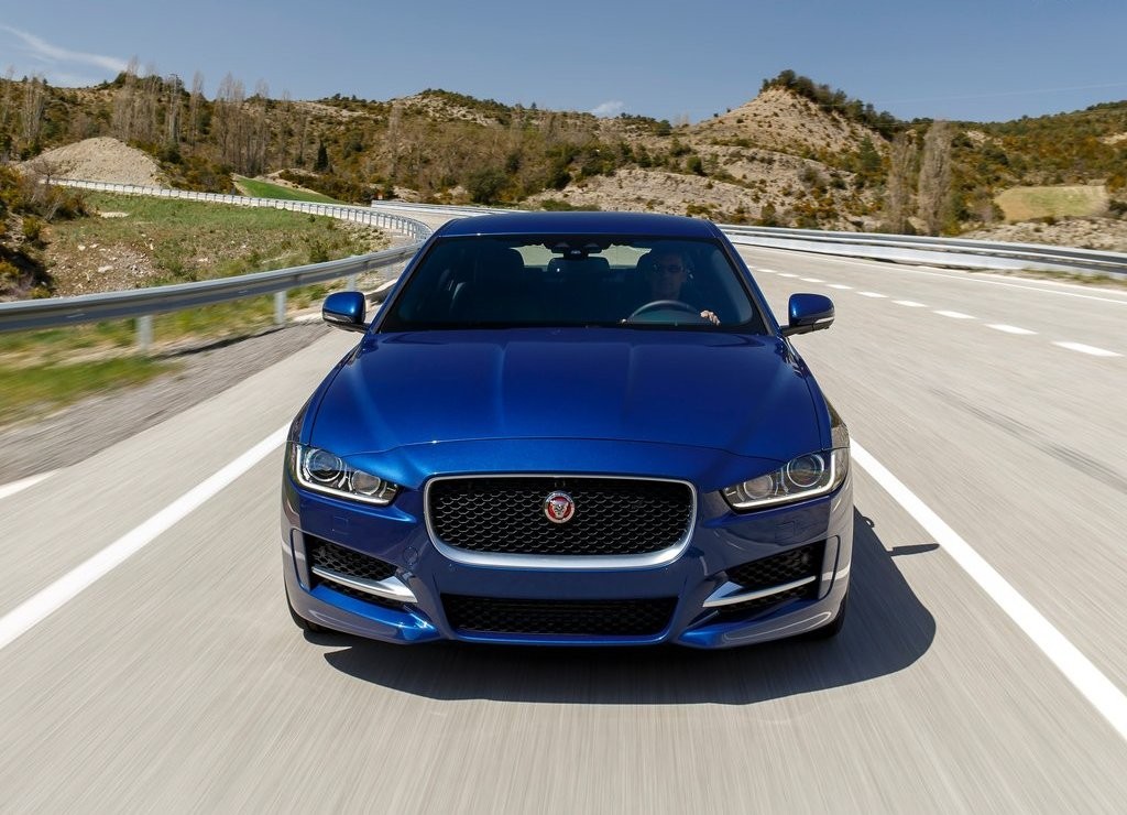 JAGUAR XE, foto 128