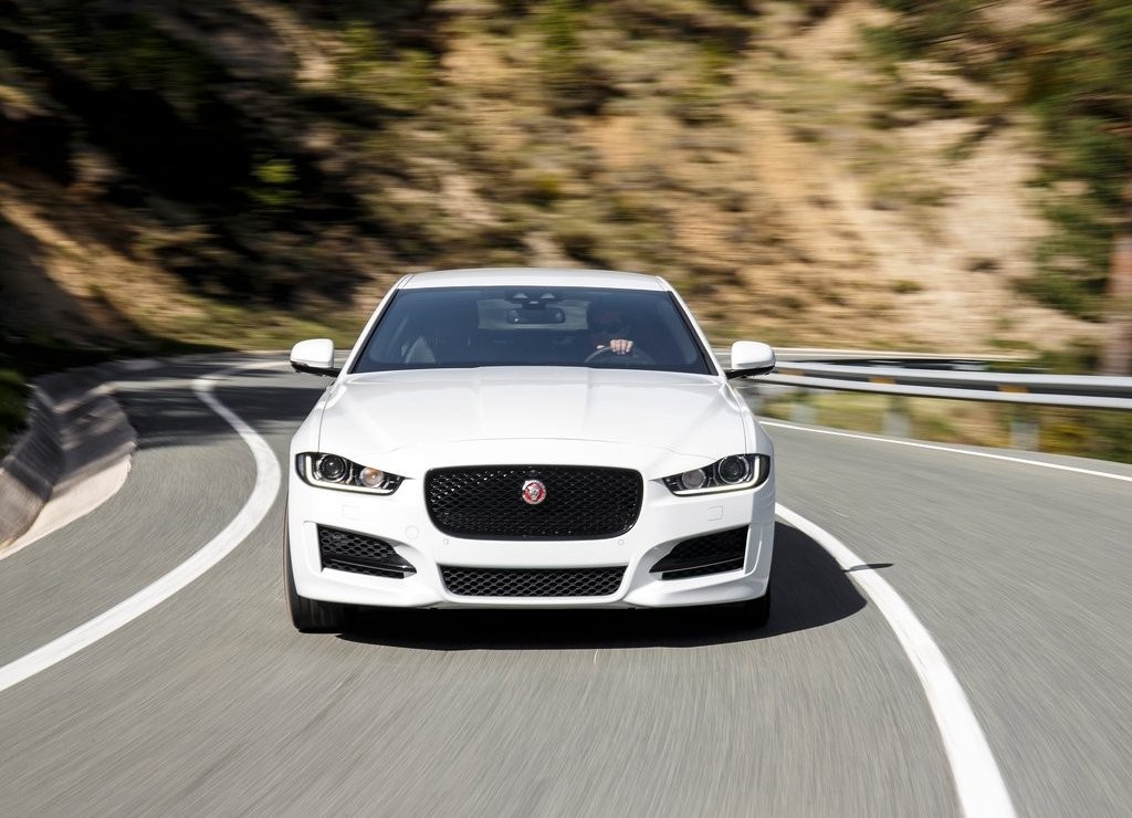 JAGUAR XE, foto 130