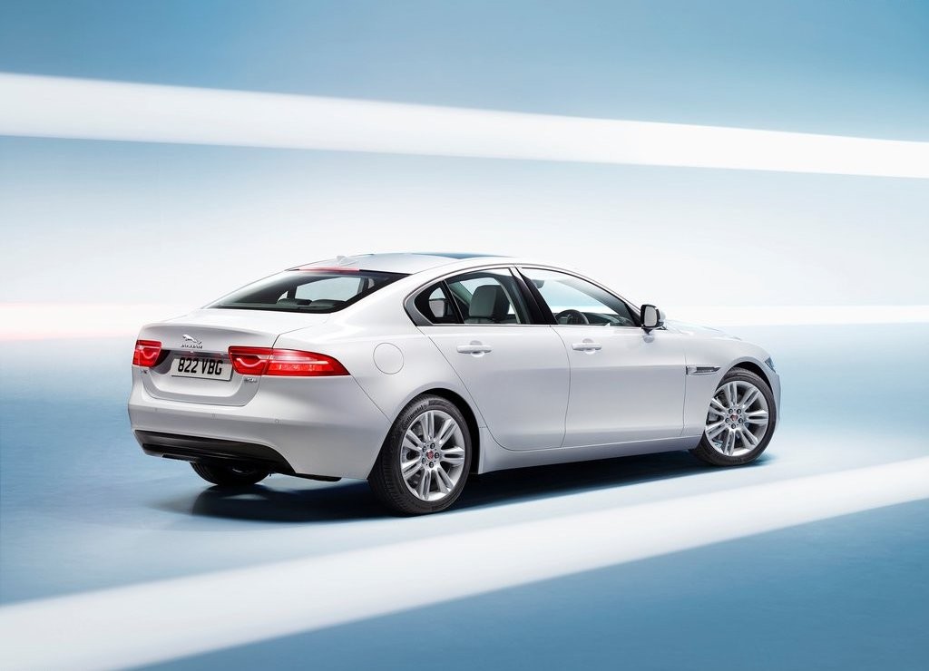 JAGUAR XE, foto 152