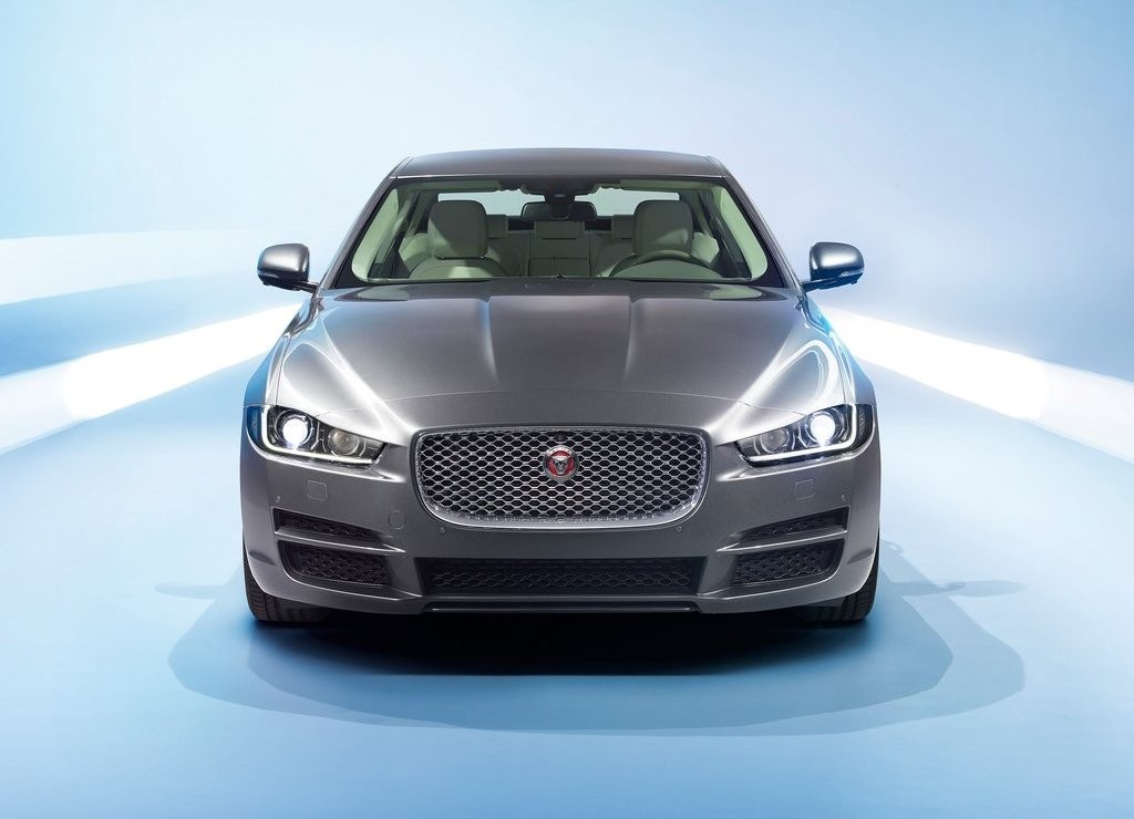 JAGUAR XE, foto 156
