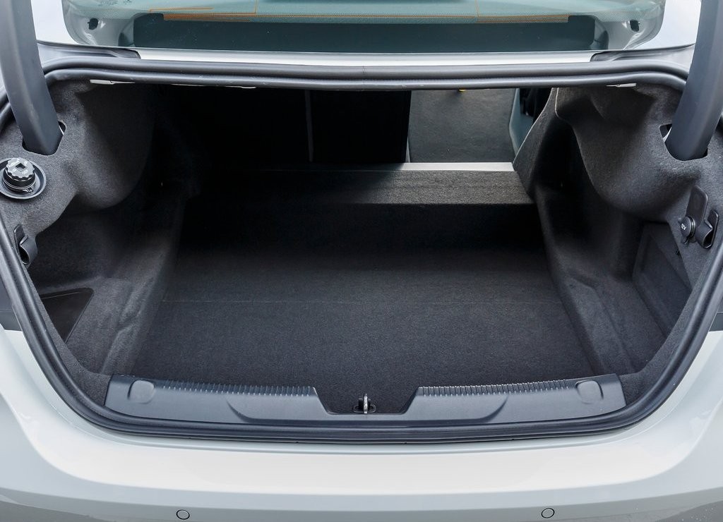JAGUAR XE, foto 219