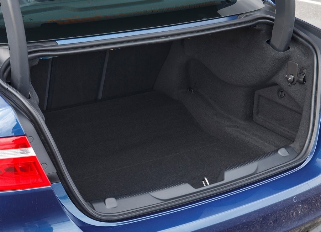 JAGUAR XE, foto 222