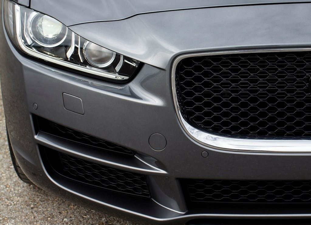 JAGUAR XE, foto 229