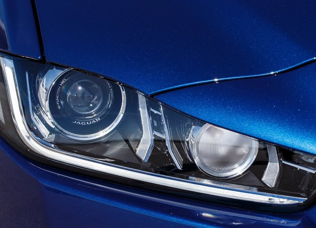 JAGUAR XE, foto 230