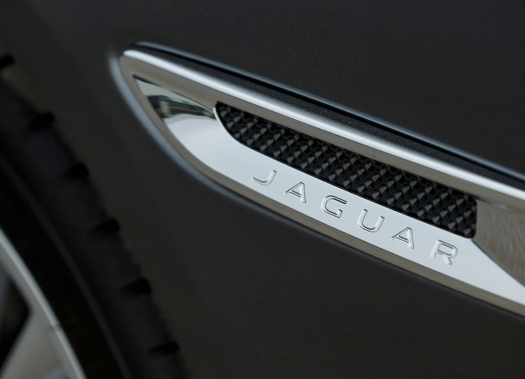 JAGUAR XE, foto 236