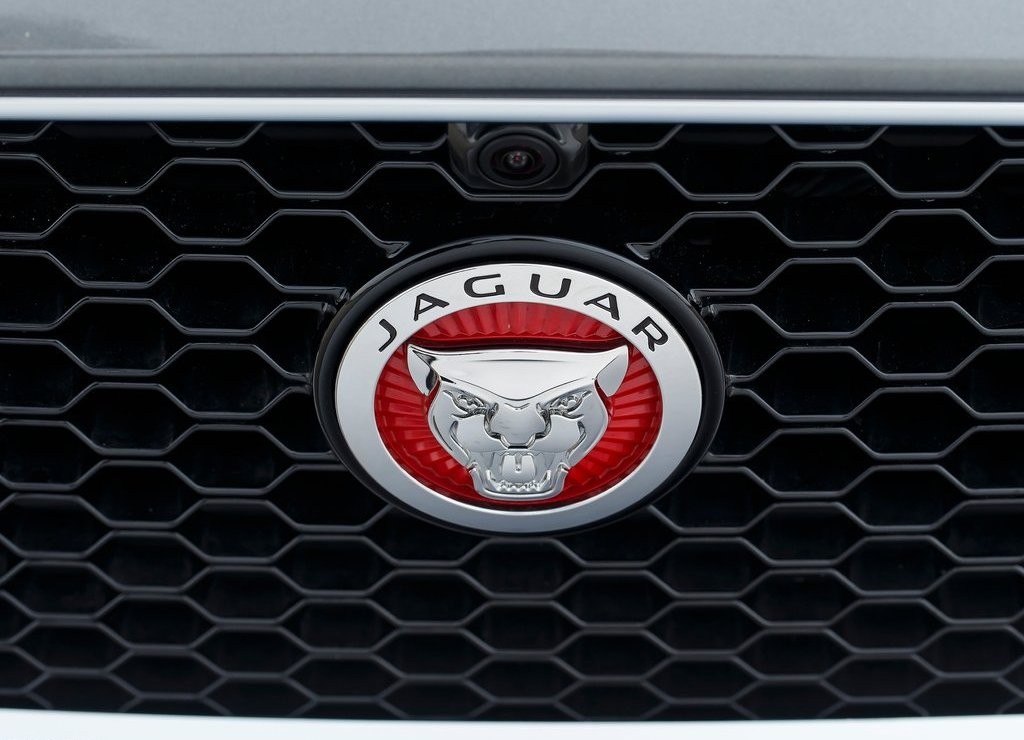JAGUAR XE, foto 242