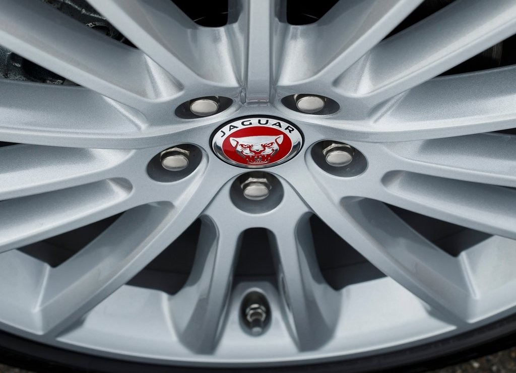 JAGUAR XE, foto 246