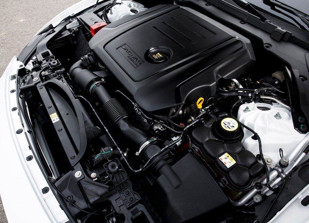 JAGUAR XE, foto 248