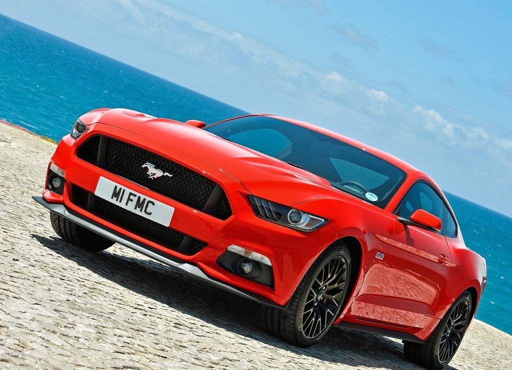 FORD MUSTANG GT, foto 2