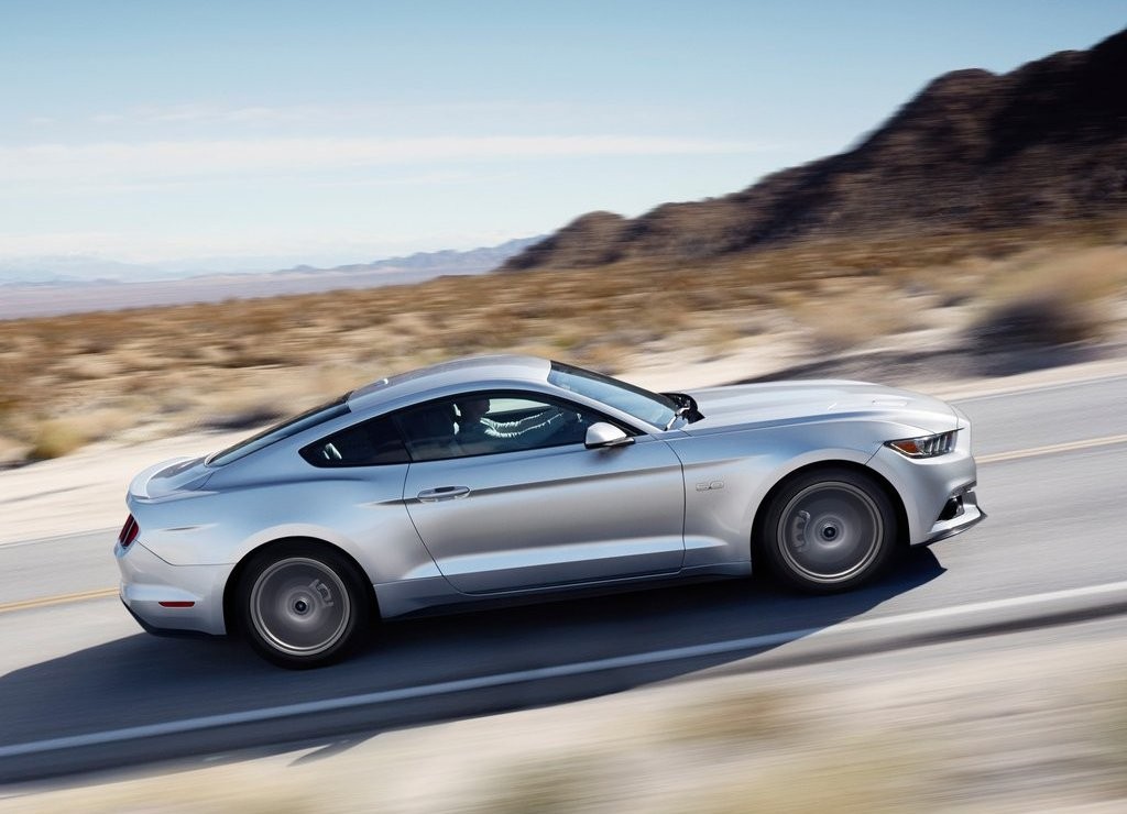 FORD MUSTANG GT, foto 42