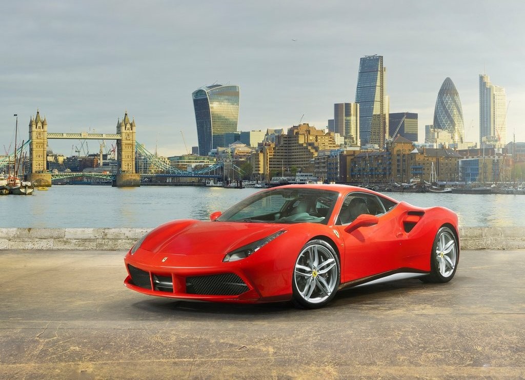 FERRARI F488 GTB, foto 3