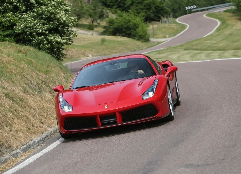 FERRARI F488 GTB, foto 15