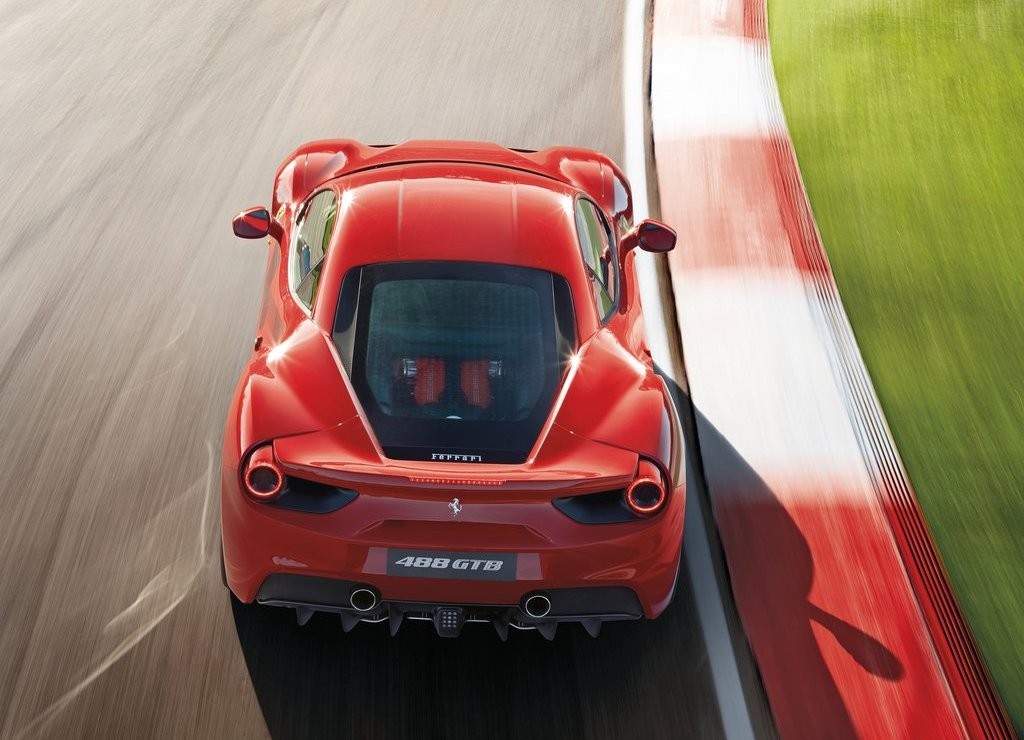 FERRARI F488 GTB, foto 31