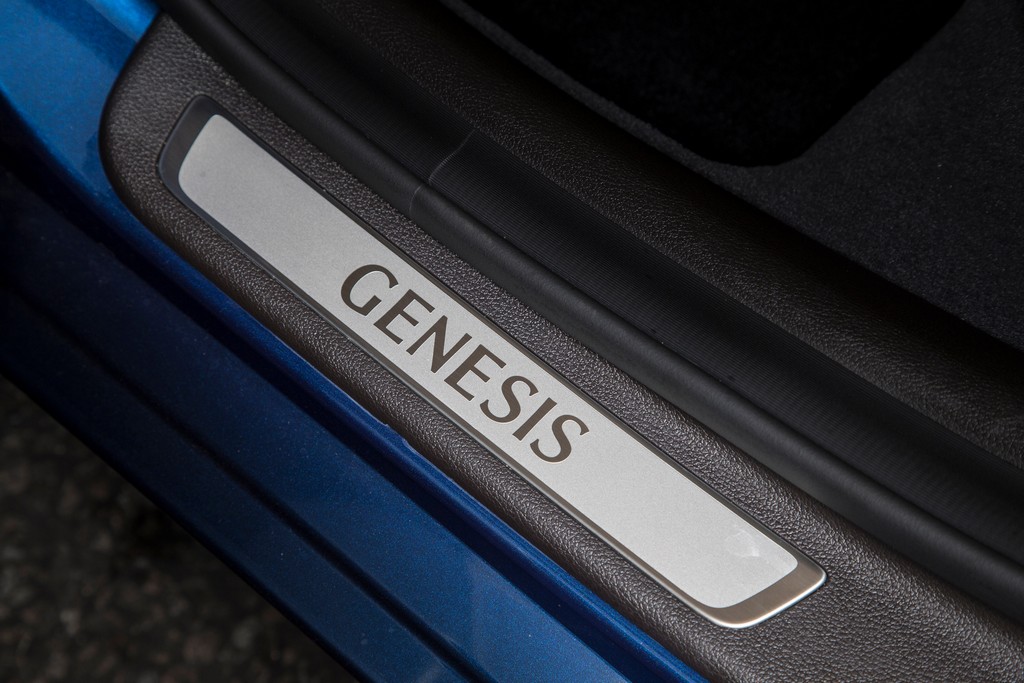 HYUNDAI GENESIS EXECUTIVE SALOON, foto 11