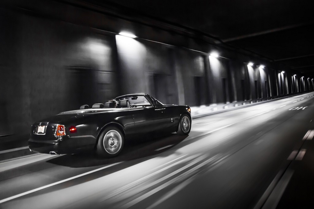 ROLLS-ROYCE PHANTOM DROPHEAD COUPE NIGHTHAWK, foto 3