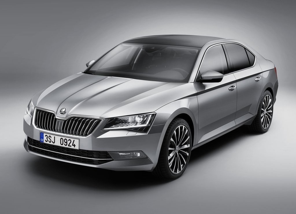 SKODA SUPERB, foto 2