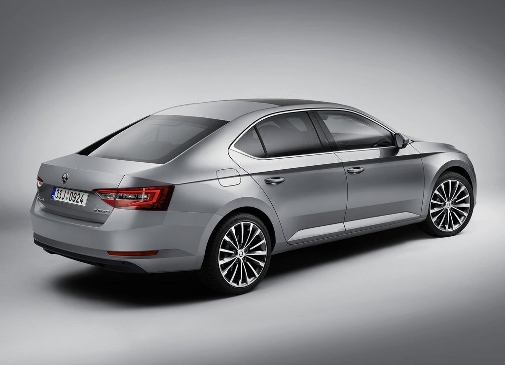 SKODA SUPERB, foto 7