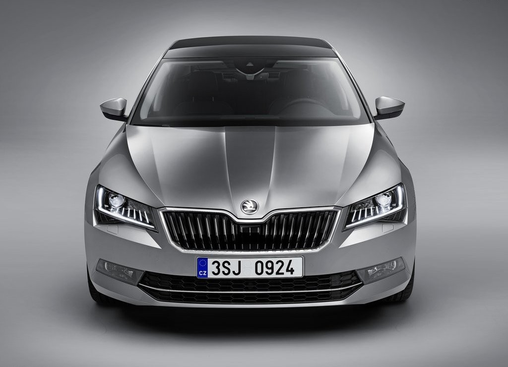 SKODA SUPERB, foto 9
