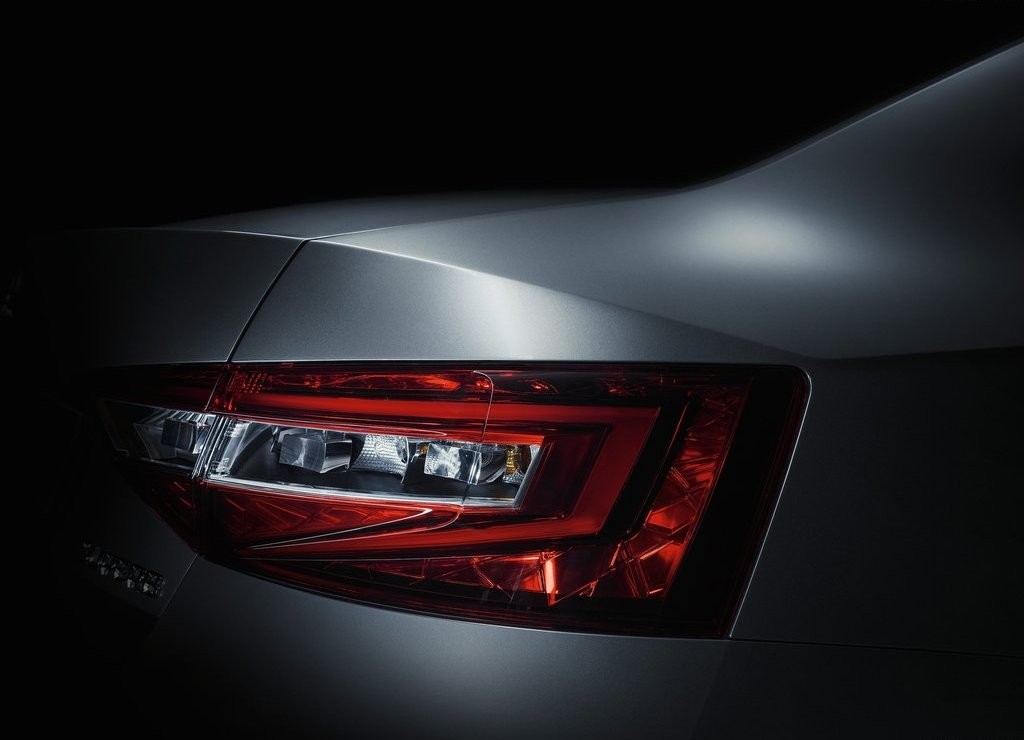SKODA SUPERB, foto 18