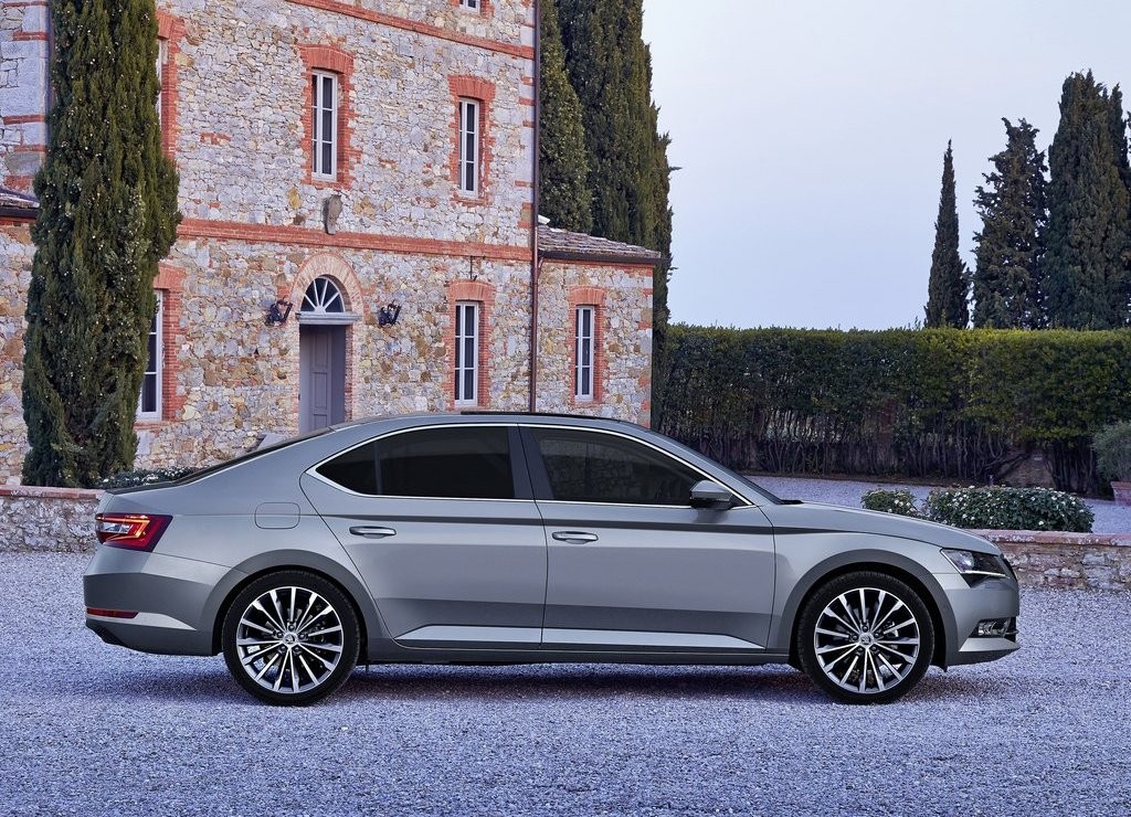 SKODA SUPERB, foto 48