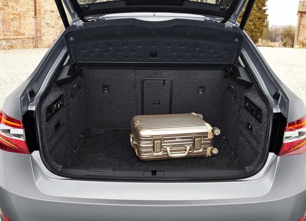 SKODA SUPERB, foto 58