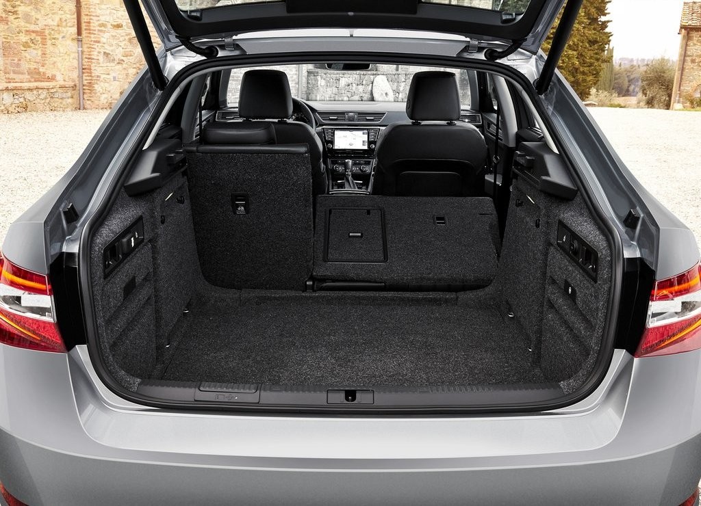 SKODA SUPERB, foto 59