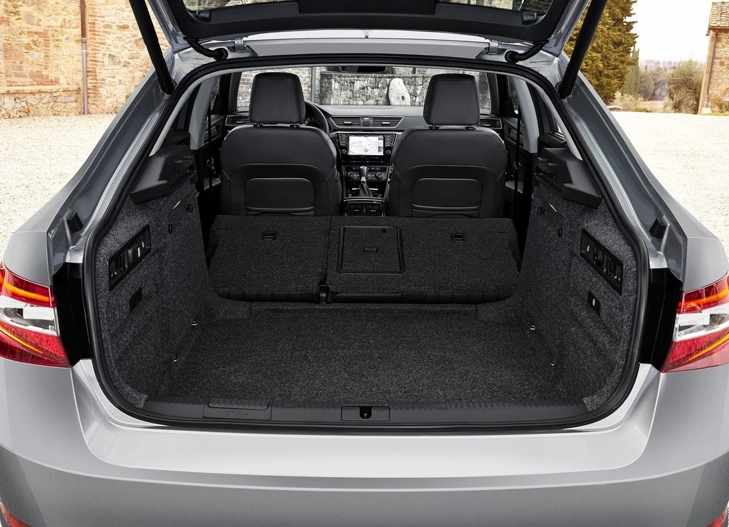 SKODA SUPERB, foto 60
