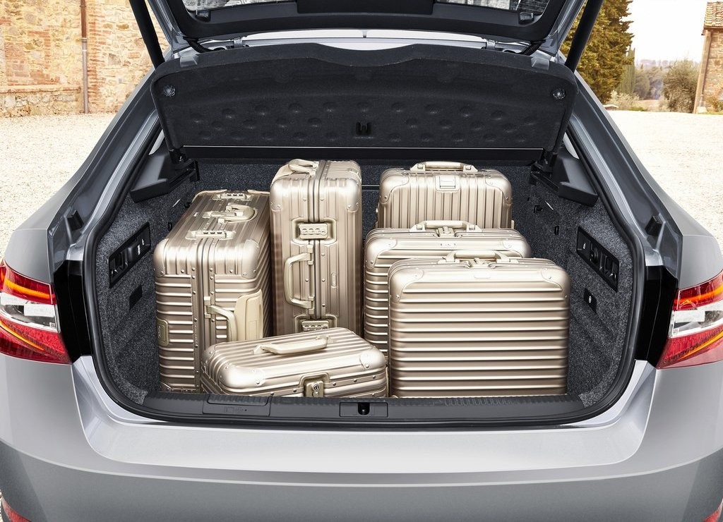 SKODA SUPERB, foto 61