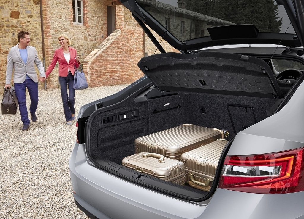SKODA SUPERB, foto 62