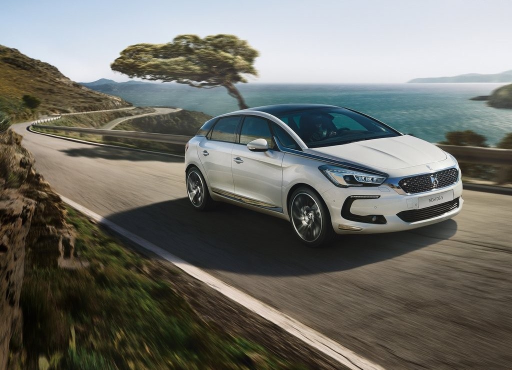 2016 - DS 5, foto 1