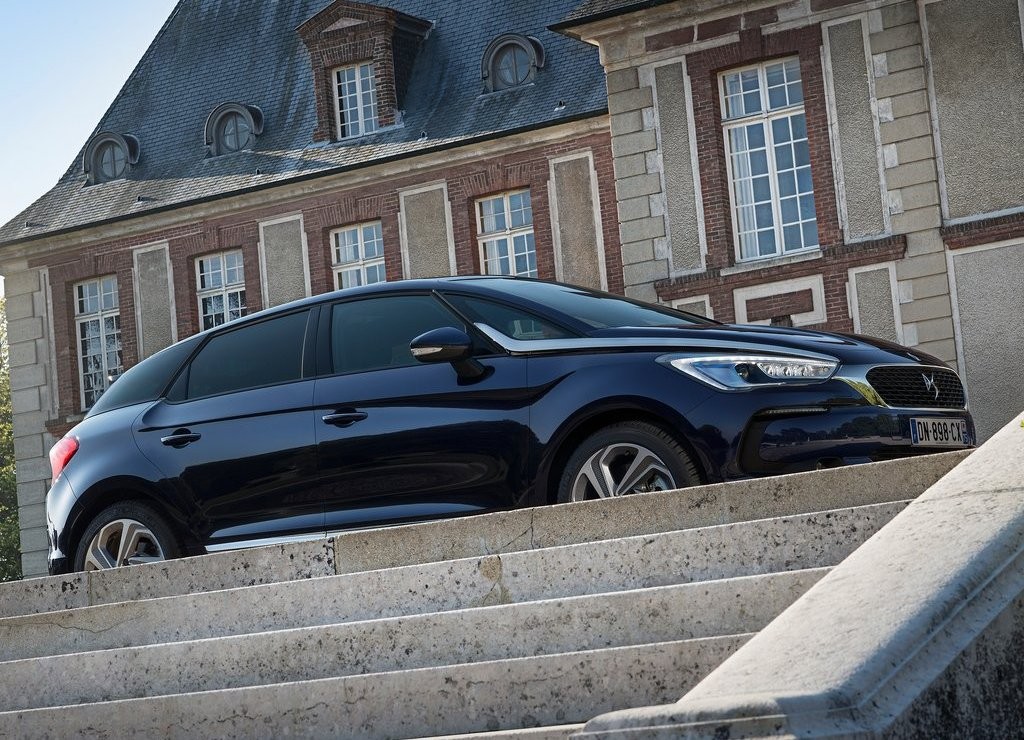 2016 - DS 5, foto 4
