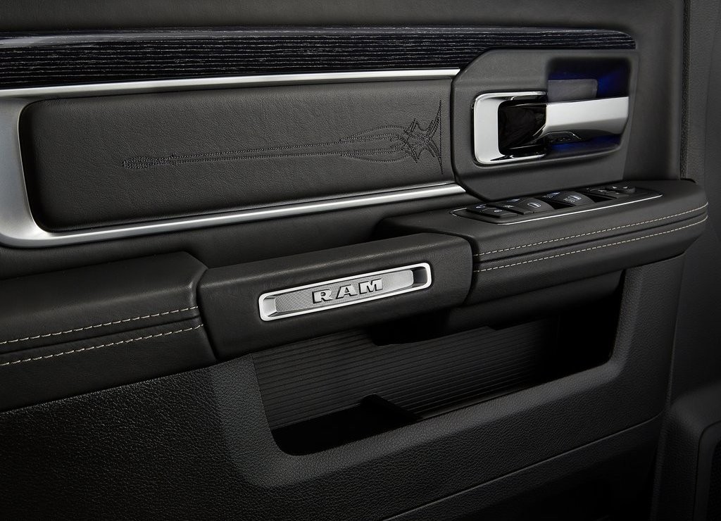 RAM 1500 LARAMIE LIMITED, foto 23