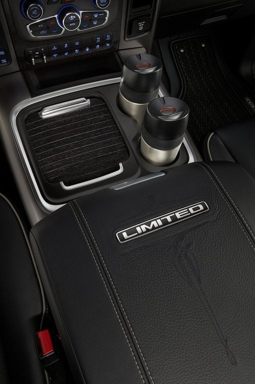RAM 1500 LARAMIE LIMITED, foto 32