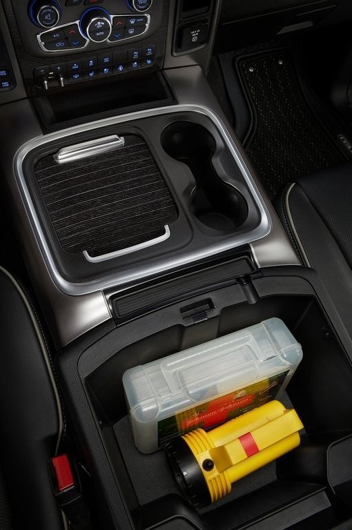 RAM 1500 LARAMIE LIMITED, foto 37