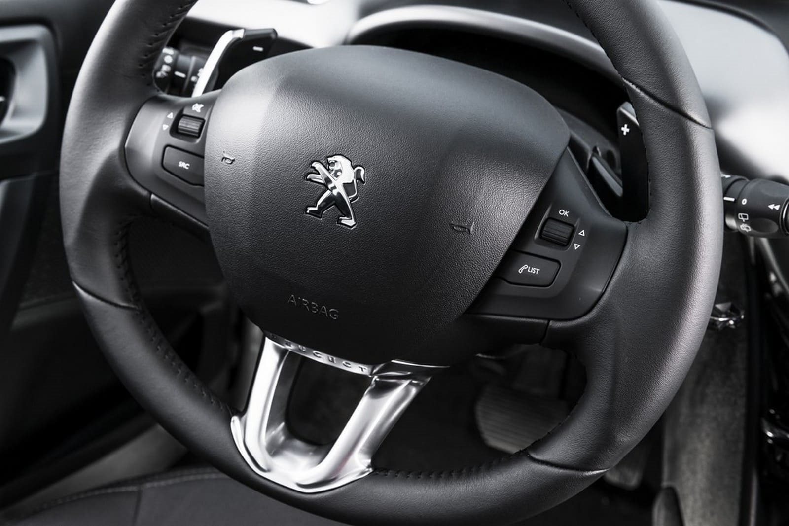 PEUGEOT 208, foto 78