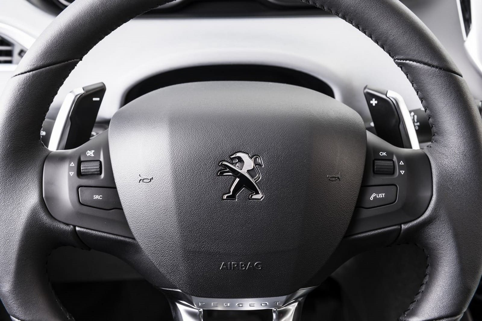 PEUGEOT 208, foto 79