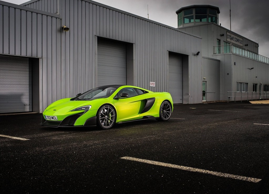 McLAREN 675LT, foto 3