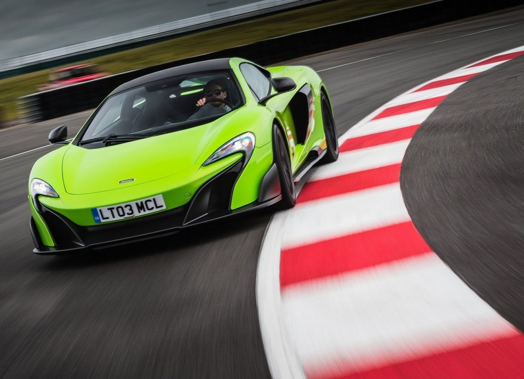 McLAREN 675LT, foto 7