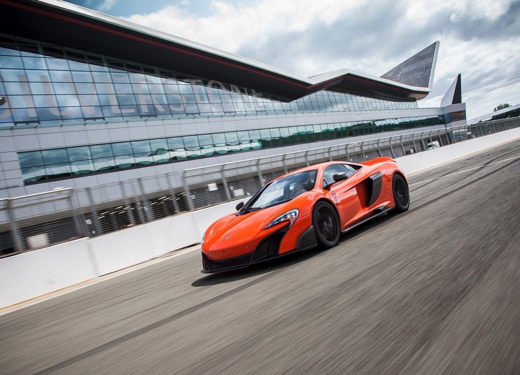 McLAREN 675LT, foto 11