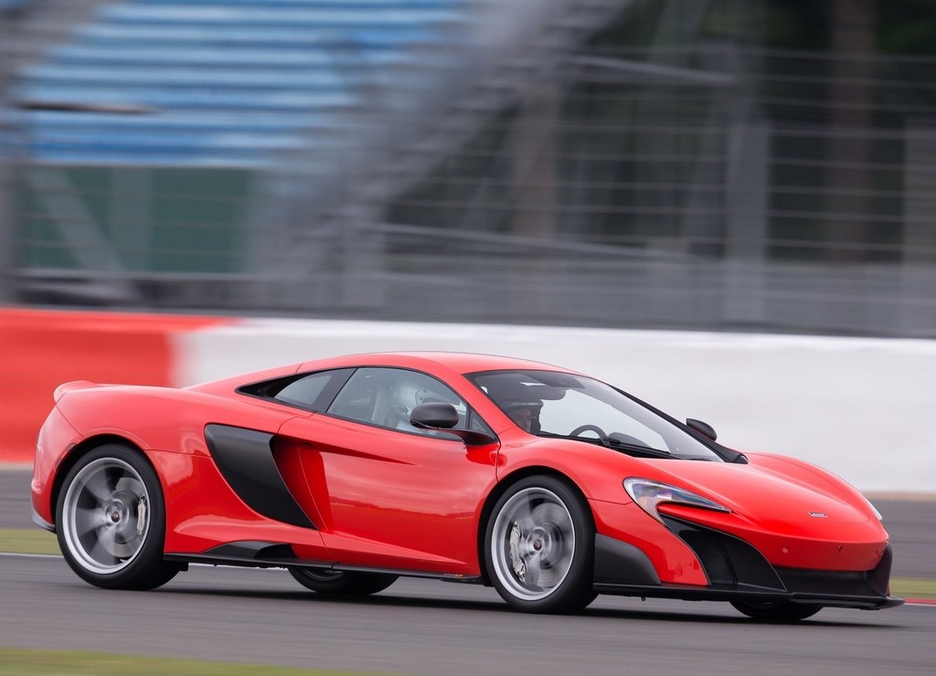 McLAREN 675LT, foto 21